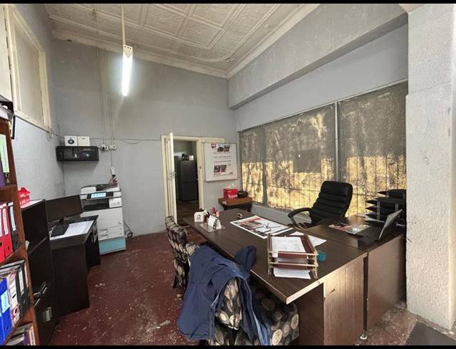 BUSINESS FOR SALE IN SPRINGS CENTRAL
